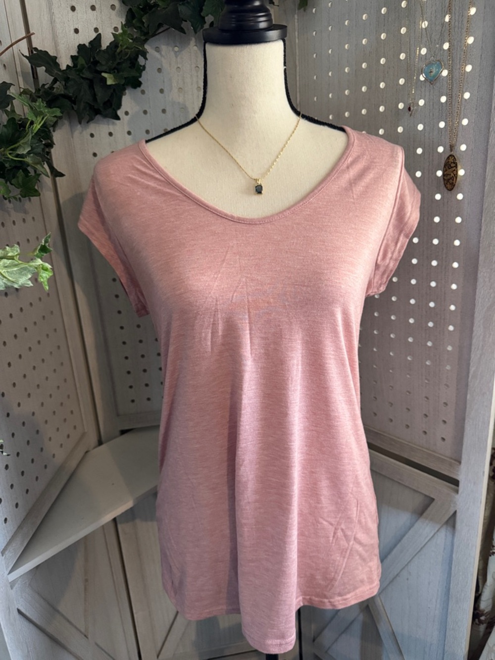 Classic Scoop Neck Short Sleeve Top - Dusty Rose